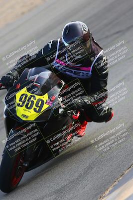 media/Jan-14-2022-Apex Assassins (Fri) [[4609ad47be]]/Trackday 2/Session 5/Turn 10 Inside/